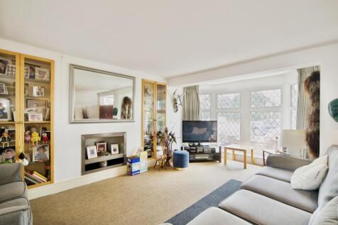 Lake House Road, London, E11