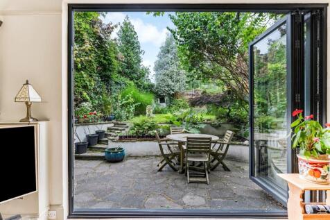 Causton Road, Highgate, N6