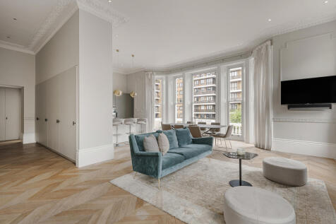 Gloucester Road, South Kensington, London, SW7