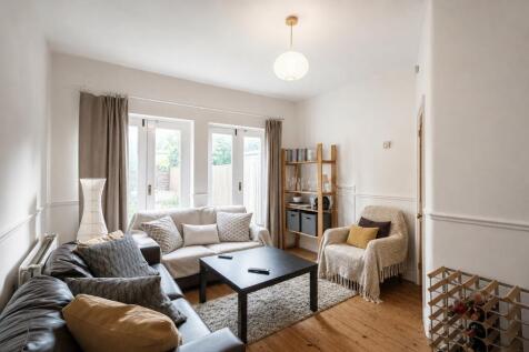 Magdalen Road, Earlsfield, London, SW18
