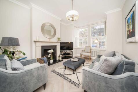 Drayton Gardens, Ealing