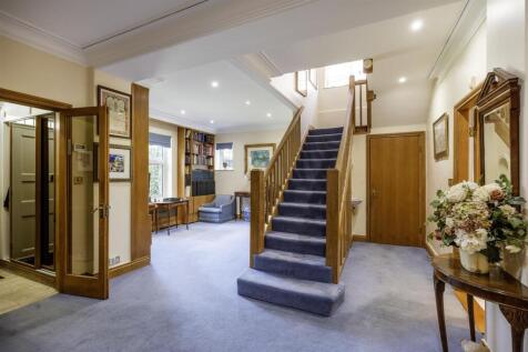 Turner Close, NW11
