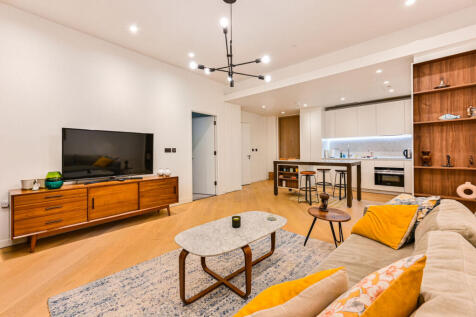 5 Wood Crescent, White City, London, W12