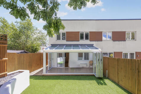 Meadowview Road, Raynes Park, SW20