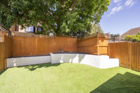 Meadowview Road, Raynes Park, SW20