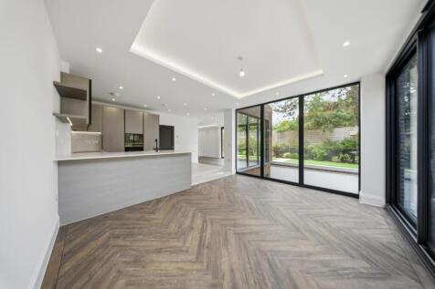 Castlebar Hill, Ealing, W5