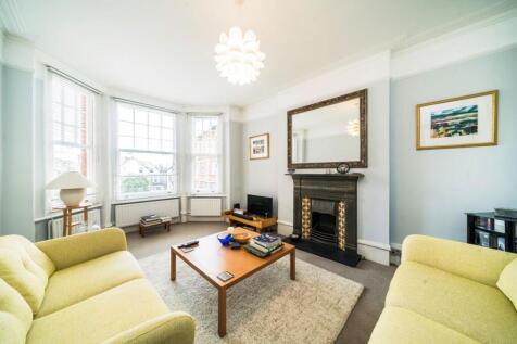 Sutton Court, Chiswick