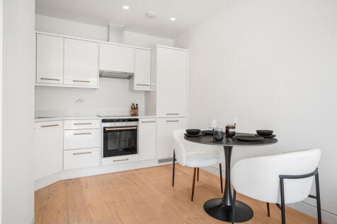 Curtain Place, London, EC2A