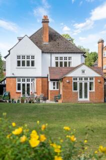 Upper Brighton Road, Surbiton, KT6