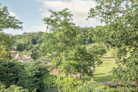 Cedar Heights, Richmond, TW10