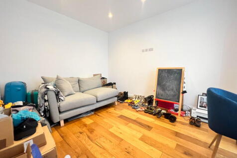 Royal Road, Teddington, TW11 0SD