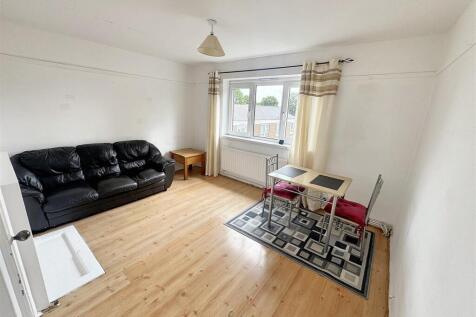 New Plaistow Road, Stratford