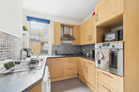 Mossbury Road, London, SW11