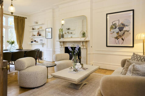 Rosebery Road, London, N10