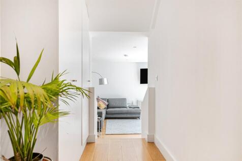 Northfield Road, London, W13