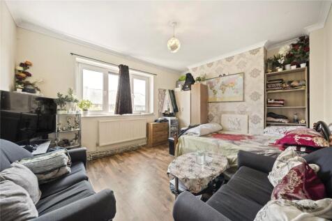 Rogers Estate, Globe Road, London, E2
