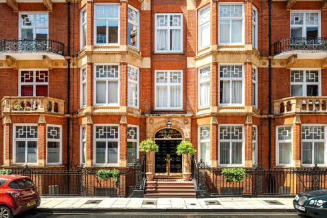 Montagu Mansions