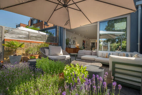 Kingston Lane, Teddington, TW11