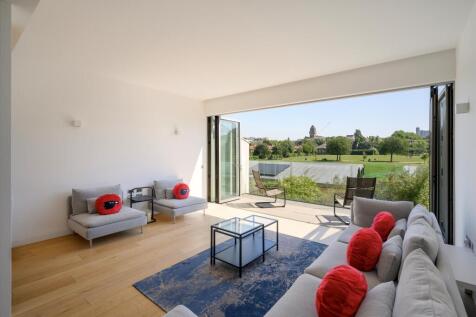 Pangbourne Avenue, London W10