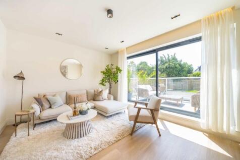 Creswick Road, Acton