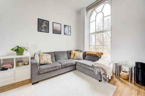 Crowther Close, Fulham Broadway, London, SW6