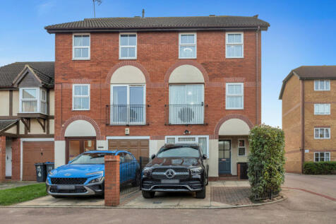 Cameron Square, Mitcham, CR4