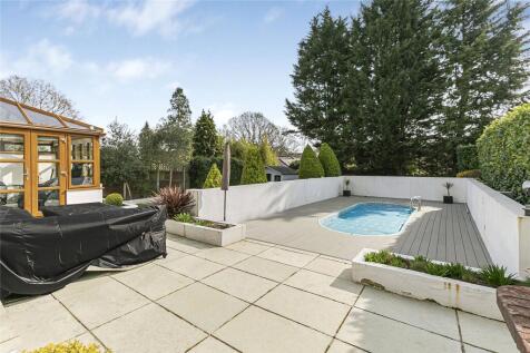 Barnet Gate Lane, Arkley, Hertfordshire, EN5