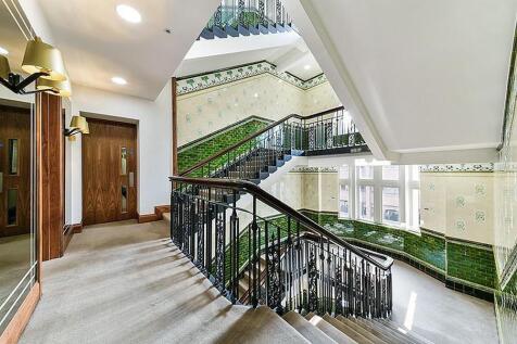 Leman Street, London, E1