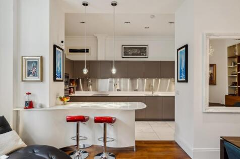 Sterling Mansions, Leman Street, London, E1
