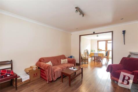 Robinia Crescent, London, E10