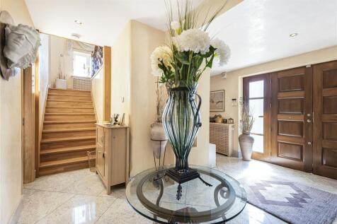 Greenbrook Avenue, Hadley Wood, EN4
