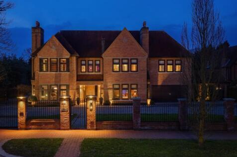 Broad Walk, Winchmore Hill, N21