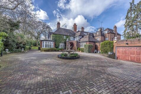 The Bishops Avenue, Hampstead Garden Suburb, London, N2