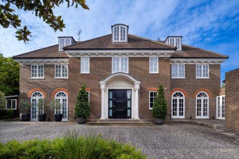 Byron Drive, London, N2