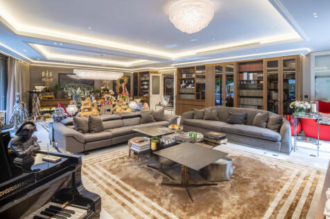 Buxmead, The Bishops Avenue, Hampstead, London, N2