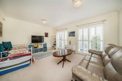 Northweald Lane, Kingston Upon Thames