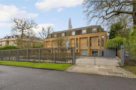 Coombe Park, Kingston Hill, Kingston Upon Thames, Surrey, KT2