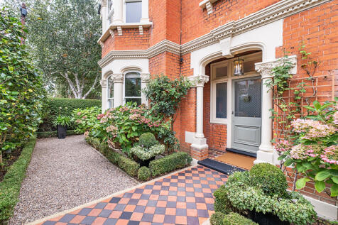 Upper Park Road, Kingston Upon Thames, KT2