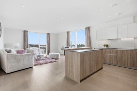 Queenshurst Square, Kingston Upon Thames, Surrey, KT2