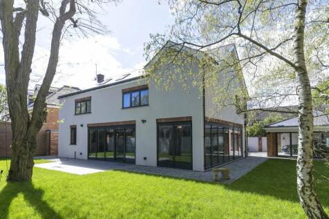 Fairlawn Close, Kingston Hill, Kingston Upon Thames, Surrey, KT2