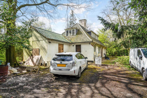 The Common, Stanmore, HA7