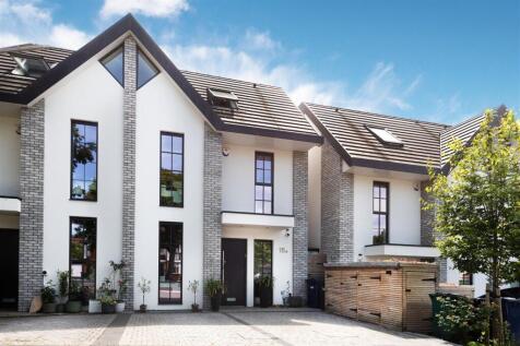 Wycombe Gardens, Golders Green, NW11
