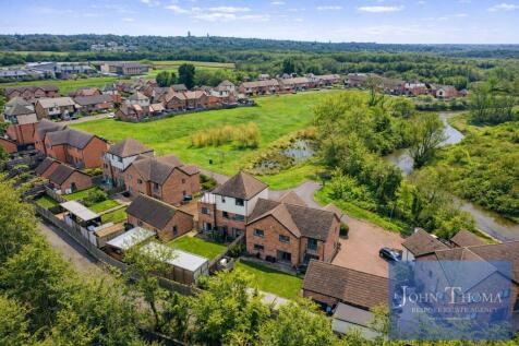 Park View, Chigwell, Essex, IG7