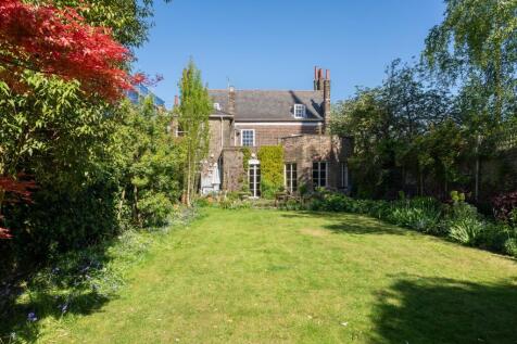 South Grove, London, N6