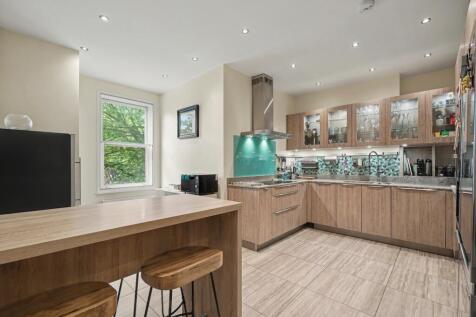 Langland Gardens, Hampstead, London NW3
