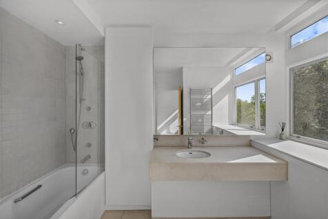 Penthouse Apartment, Oak Hill Park, Hampstead NW3