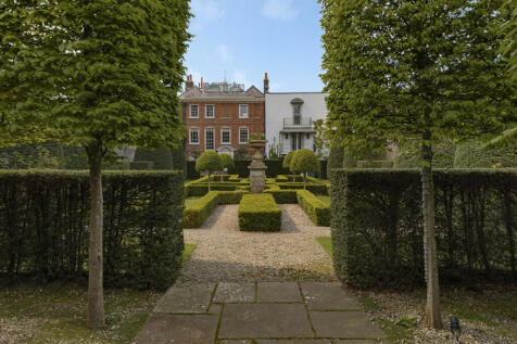 Hampstead Grove, Hampstead, London, NW3
