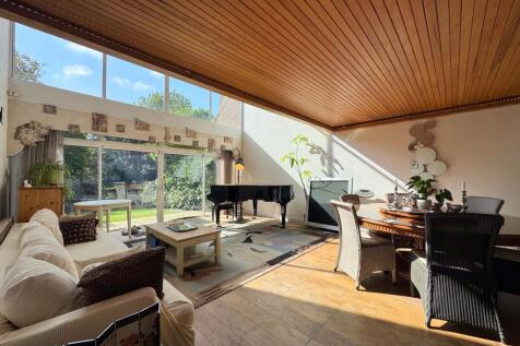 Arkwright Road, London, NW3