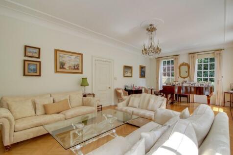 Lyndhurst Road, Hampstead, London, NW3