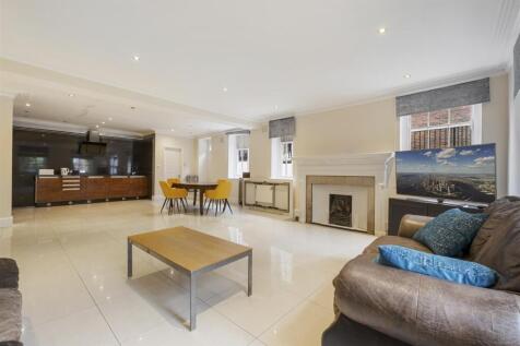 Redington Gardens, Hampstead, London, NW3